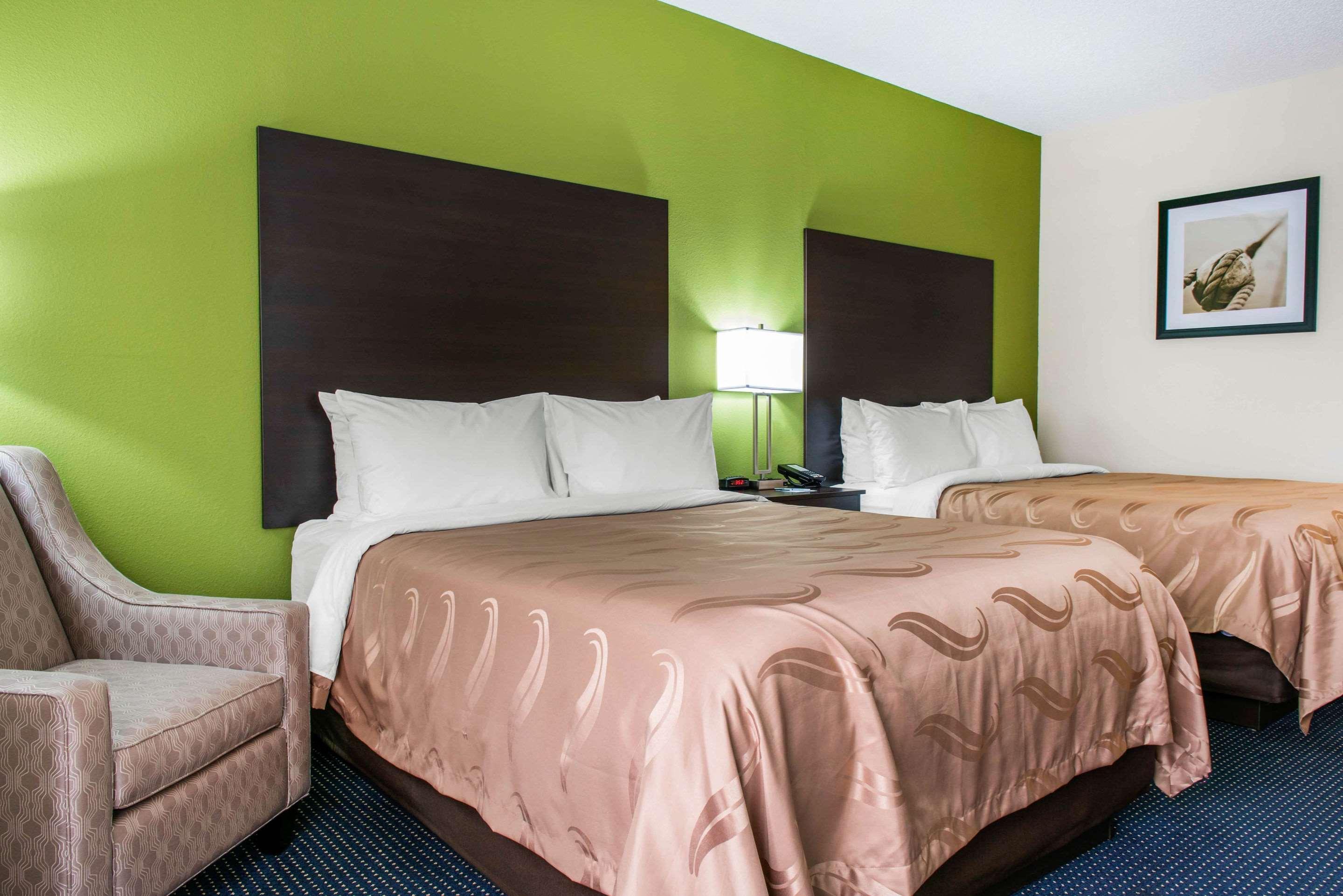 Quality Inn & Suites Anderson I-69 Buitenkant foto