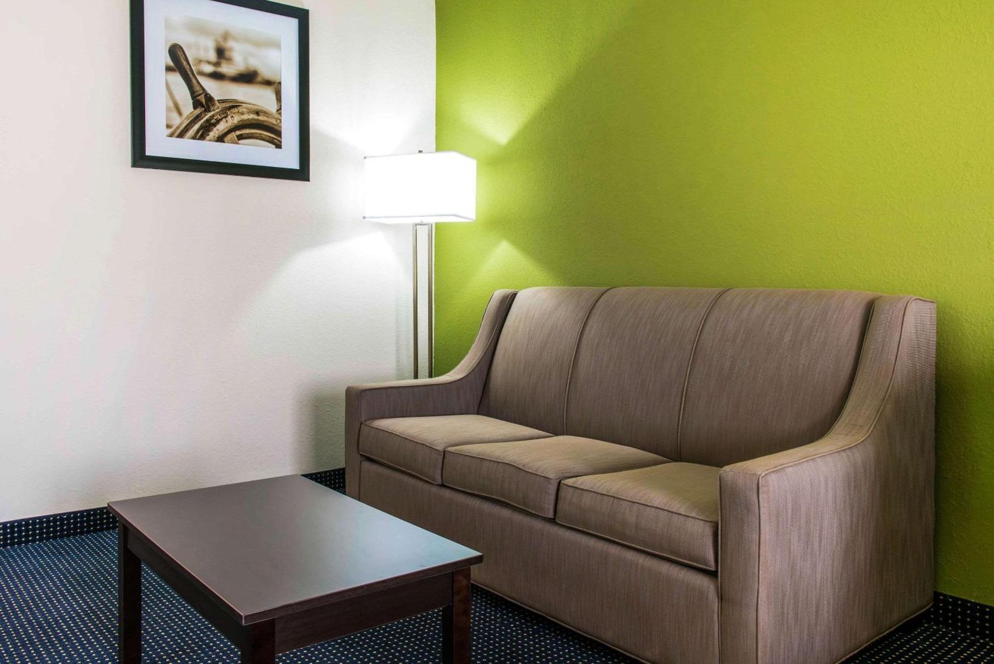 Quality Inn & Suites Anderson I-69 Buitenkant foto