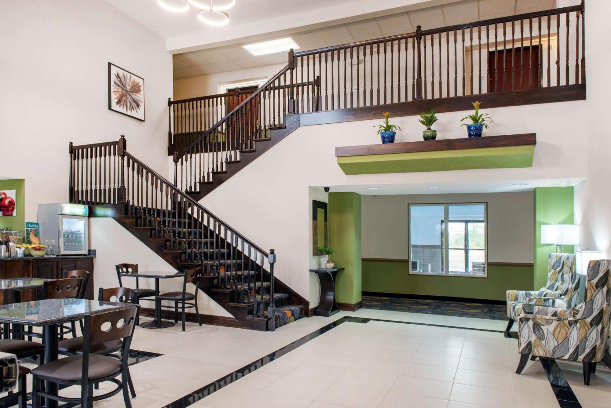 Quality Inn & Suites Anderson I-69 Buitenkant foto