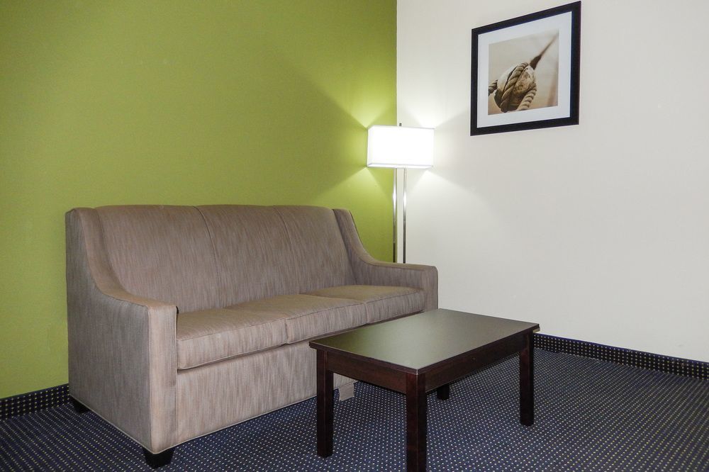 Quality Inn & Suites Anderson I-69 Buitenkant foto