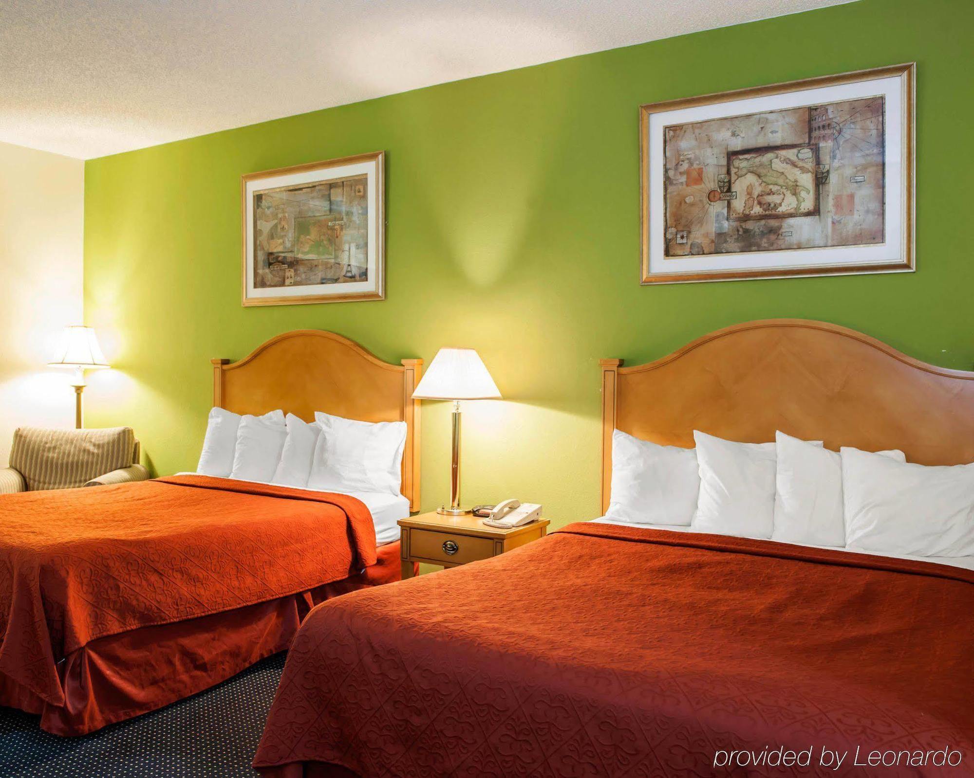 Quality Inn & Suites Anderson I-69 Buitenkant foto