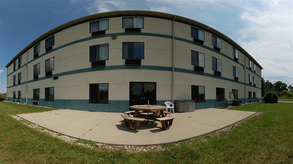 Quality Inn & Suites Anderson I-69 Buitenkant foto
